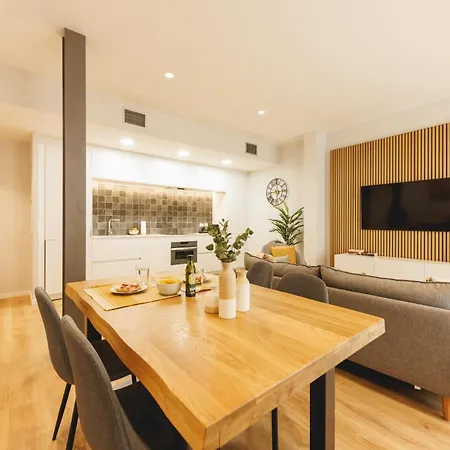 Daire Bravissimo Ferreries Velles, With 2 Bedrooms *