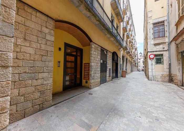 Bravissimo Ferreries Velles, With 2 Bedrooms 지로나