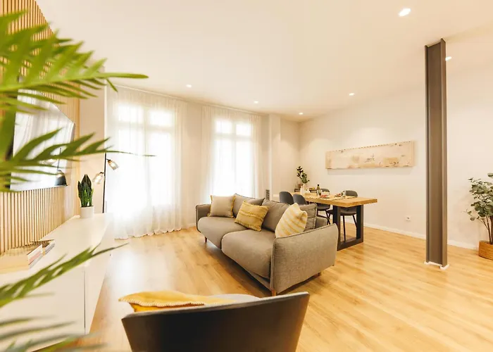 Bravissimo Ferreries Velles, With 2 Bedrooms * 지로나